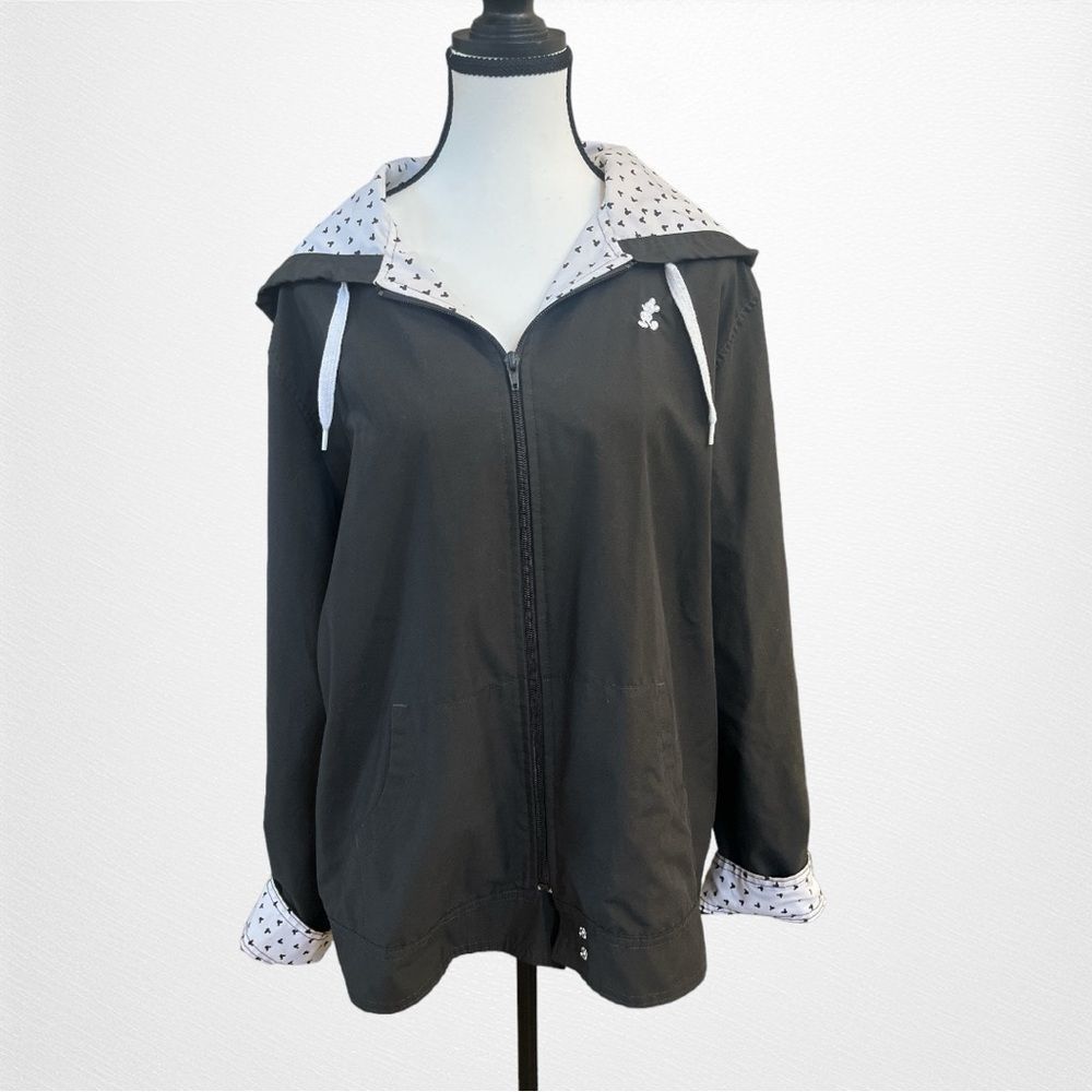 Disneyland Resort Pocketed Hooded Windbreaker with Zipper and Pockets Size XL
